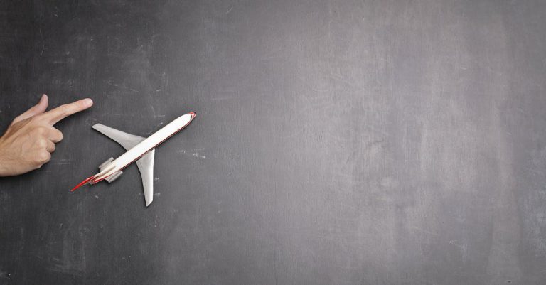 How Long Is Flight Attendant School? A Comprehensive Guide
